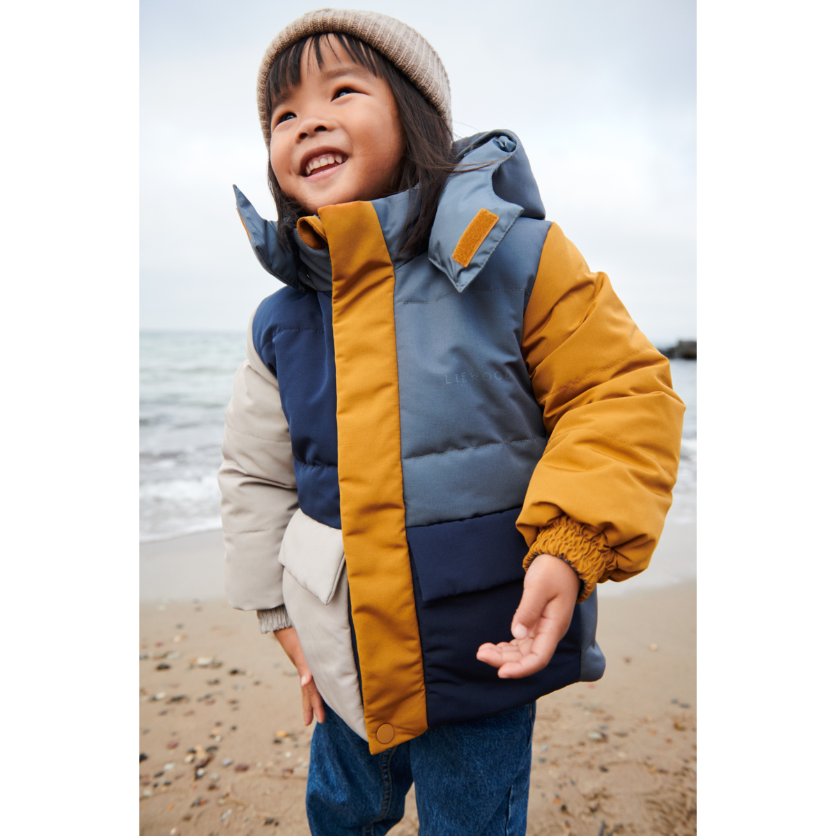 Paloma Reversive Puffer Down Jacket - Whale Blue