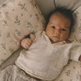 Load image into Gallery viewer, Garbo&Friends Muslin Baby Sengesett - Bluebell

